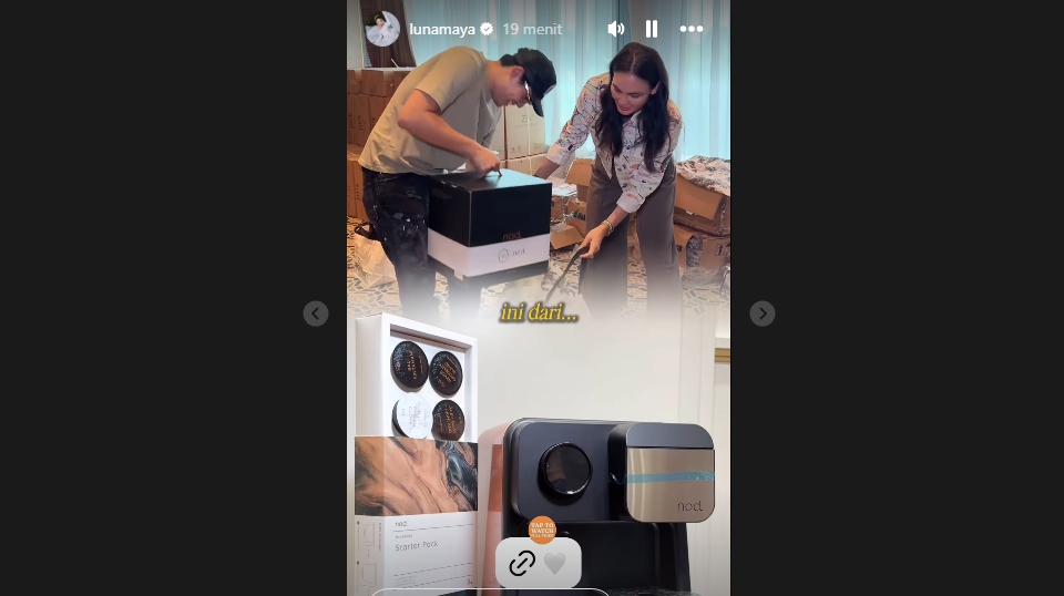 Suvenir Pernikahan Luna Maya dan Maxime Bouttier [Instagram]